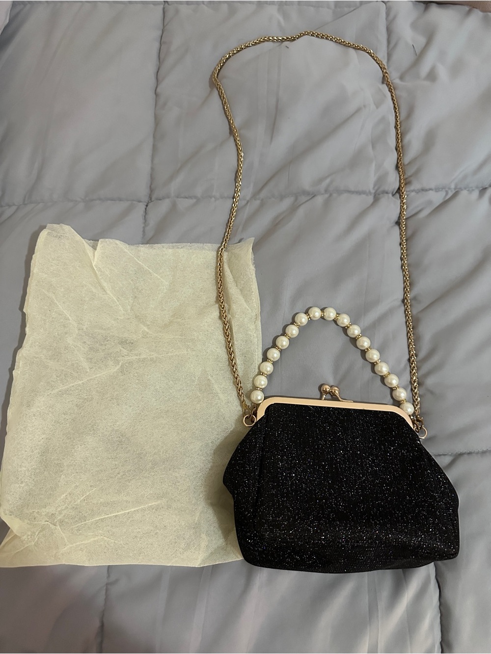 Elegant Black Pearl-Handle Evening Bag
